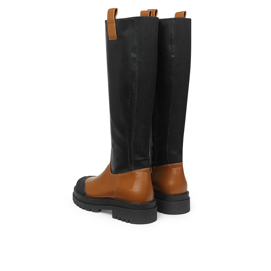 Angulus Long Shafted boot with zipper botte en cuir à semelle crantée