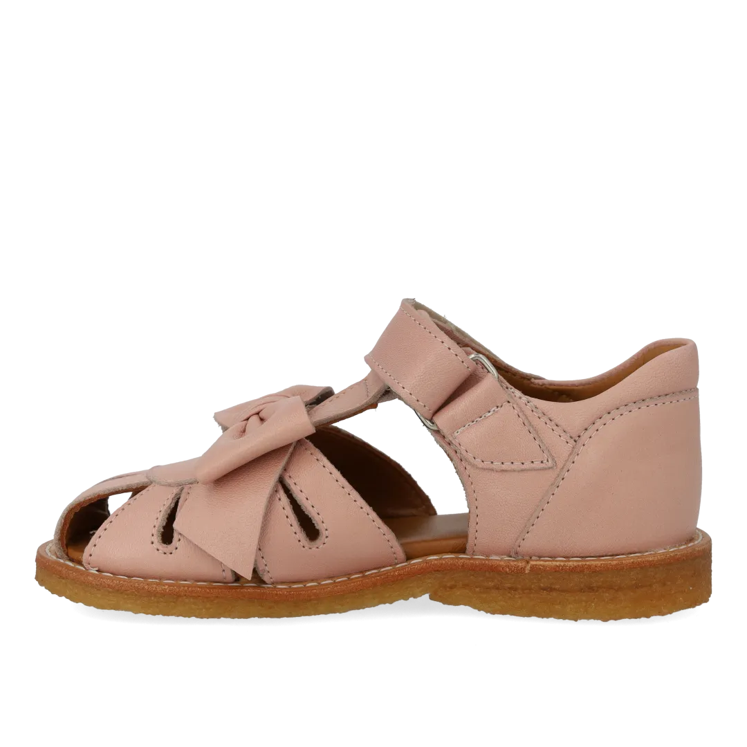 Angulus sandale fermée à nœud en cuir, coupe ample