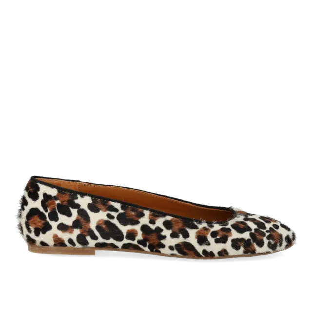 Angulus escarpin cuir léopard talon sculpté 5 cm