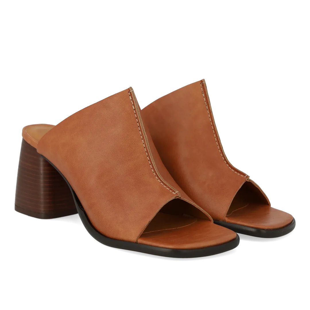 Angulus mule à talon sculptural en cuir